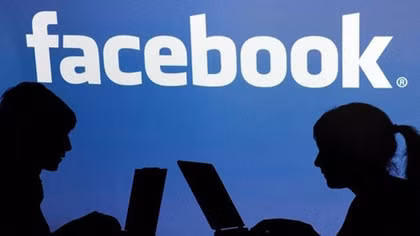 Nửa đêm, Facebook và Instagram bị sập diện rộng