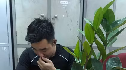 Hot boy chuyên lừa tình qua mạng cướp tài sản