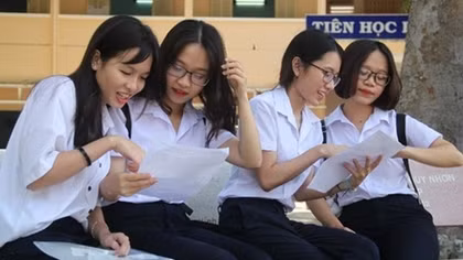 Hà Nội xem xét đặc cách vào lớp 10 đối với thí sinh phải cách ly vì COVID-19
