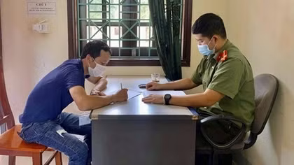 Tung tin giả về thuốc chữa COVID-19
