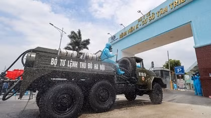 Khử khuẩn tại Bệnh viện K Tân Triều 