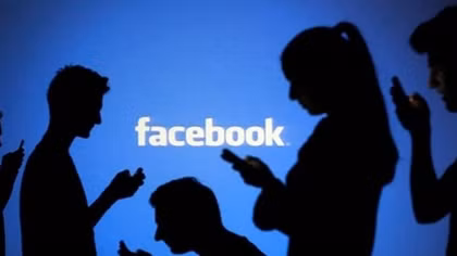 Bài viết riêng tư của người dùng bị nhân viên của Facebook dòm ngó