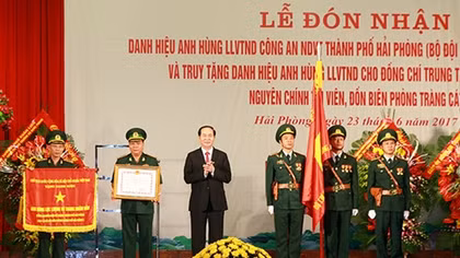 Bộ đội Biên phòng Hải Phòng đón nhận danh hiệu Anh hùng LLVTND
