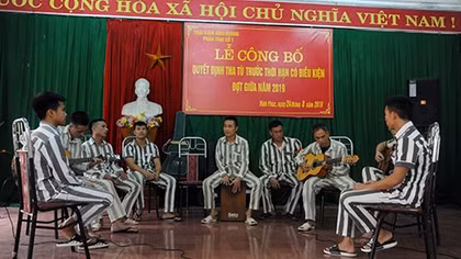 Ban nhạc “đặc biệt” trong trại giam Vĩnh Quang