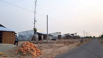 Sớm chấn chỉnh tình trạng lấn chiếm, sang nhượng trái phép đất bờ kênh