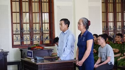 Ham tiền, lừa bán cháu gái ruột sang Trung Quốc