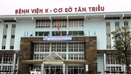 Bé trai tử vong, Bệnh viện K tạm đình chỉ bác sĩ điều trị