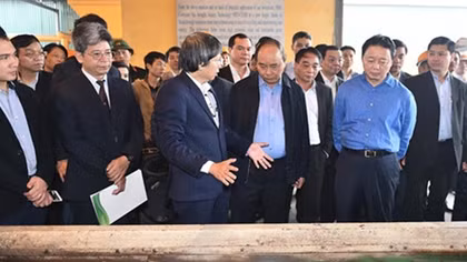 Thủ tướng tham quan công nghệ sản xuất điện rác đầu tiên của Việt Nam