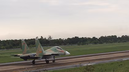 Su-30 và CASA tiếp tục cất cánh bảo vệ bầu trời và biển đảo quê hương