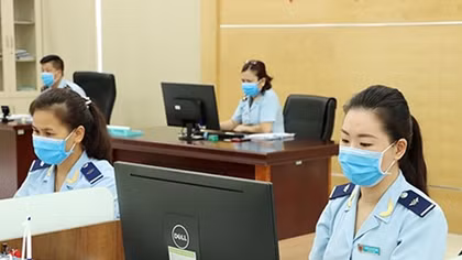 Hải quan Quảng Ninh thu ngân sách tăng 15%