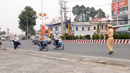 Xử lý trách nhiệm chủ xe máy cho người chưa đủ tuổi sử dụng