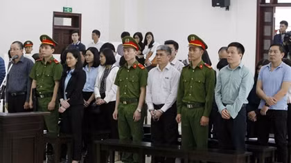 Hôm nay, 21-1, các cựu lãnh đạo công ty lọc hoá dầu hầu toà