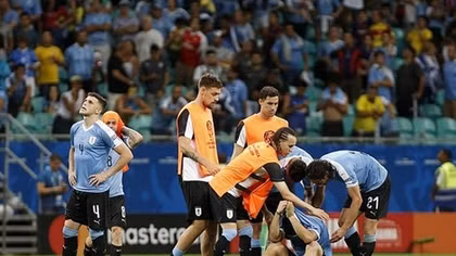 Uruguay thua trong loạt luân lưu, Peru vào bán kết Copa America