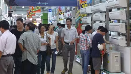 Hoa mắt trước thị trường hàng chống nóng