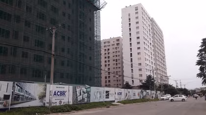 Nghịch lý thị trường bất động sản