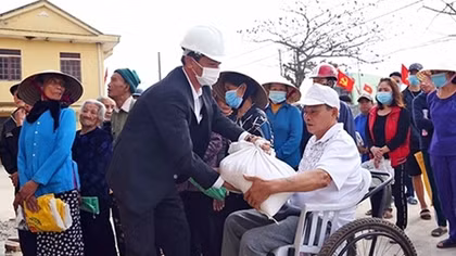Hỗ trợ hơn 12.416 tấn gạo dự trữ quốc gia cho người dân đón Tết