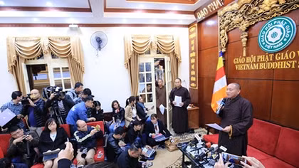 Tạm đình chỉ tất cả các chức vụ đối với trụ trì chùa Ba Vàng