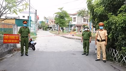 Lập thêm 5 chốt phong tỏa sau khi ghi nhận thêm 2 ca dương tính tại Hà Tĩnh