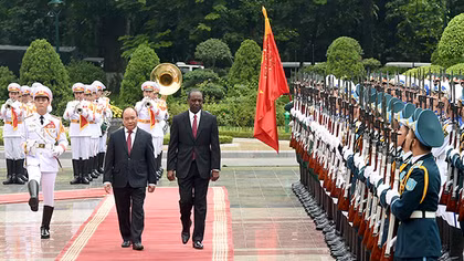 Thủ tướng Nguyễn Xuân Phúc hội đàm với Thủ tướng Mozambique
