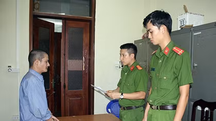 Khởi tố côn đồ hành hung cháu bé 7 tuổi nhập viện