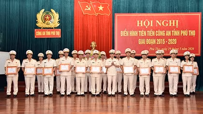 Công an tỉnh Phú Thọ tôn vinh các điển hình tiên tiến
