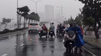 Bão số 12 đổ bộ vào Bình Định - Ninh Thuận gây mưa lớn