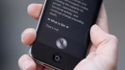 Apple bị cáo buộc dùng Siri nghe lén người dùng
