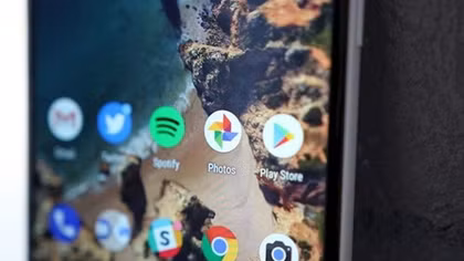 Người dùng Google Photos bất ngờ nhận được video lạ