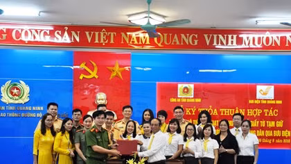 Thu nộp hộ tiền xử phạt và chuyển trả giấy tờ tạm giữ qua bưu điện