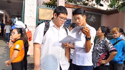 Những thí sinh đầu tiên của mùa thi vi phạm qui chế bị đình chỉ