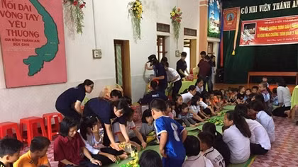 Thầy giáo 9x và lớp học tiếng Anh miễn phí cho học sinh nghèo
