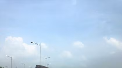 Xe tải nát bươm như đánh bom trên cao tốc Thái Nguyên – Hà Nội