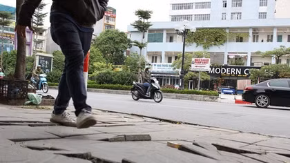 Vỉa hè Hà Nội và vấn đề “truy trách nhiệm”