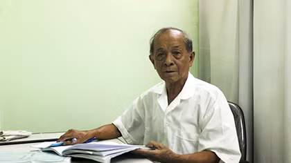 Trọn đời mang khát vọng cứu người