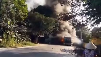Tai nạn liên hoàn ở Phú Thọ, 4 ô tô bốc cháy dữ dội 