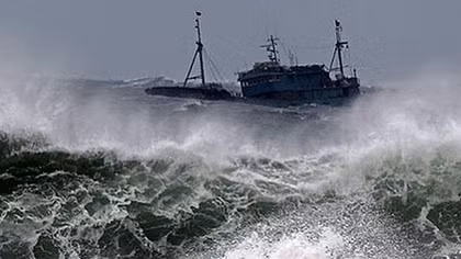 Áp thấp nhiệt đới tiến vào biển Đông