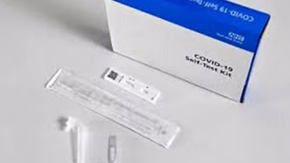 Anh áp dụng giải pháp mới ngăn ngừa lây lan COVID-19