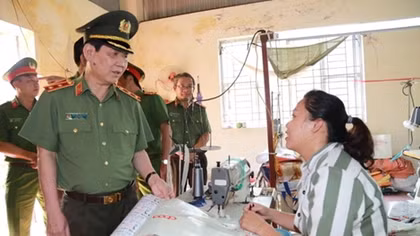 Thứ trưởng Nguyễn Văn Sơn thăm, làm việc với Trại giam Thanh Xuân và Trại tạm giam T16