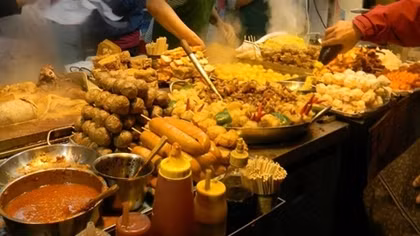 Thả mồi, bắt bóng...