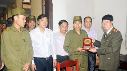 Đẩy mạnh xây dựng phong trào toàn dân bảo vệ ANTQ trong tình hình mới