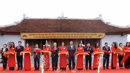 Đại tướng Tô Lâm dự lễ gắn biển công trình chào mừng Đại hội Đảng bộ tỉnh Hưng Yên
