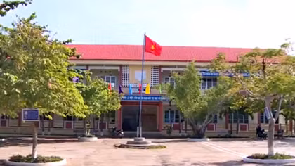 Những thước đất sâu nặng nghĩa tình