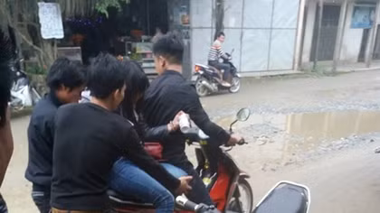 Điều tra vụ nhóm thanh niên bắt ép cô gái về làm vợ giữa đường