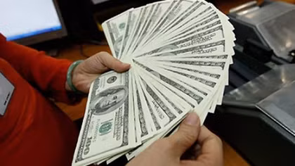 Tỷ giá USD về sát “xuất phát điểm” từ đầu năm: Ai hưởng lợi?