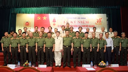  Xứng đáng là lực lượng vũ trang trọng yếu, tuyệt đối tin cậy của Đảng, Nhà nước và nhân dân