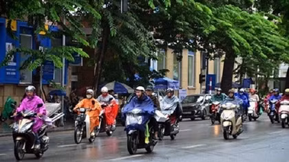 Ba miền cả nước đều mưa, Hà Nội rét đậm