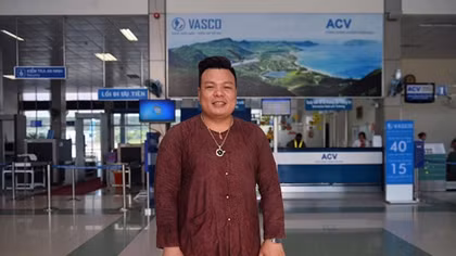 Hành khách mua vé máy bay về nước cho người Trung Quốc trộm tiền