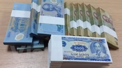 Nhộn nhịp chợ buôn tiền những ngày giáp Tết