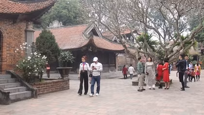 Theo những dòng sông về bến Lục Đầu
