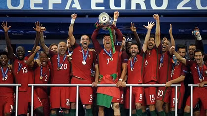 Khoảnh khắc trận chung kết Euro 2016